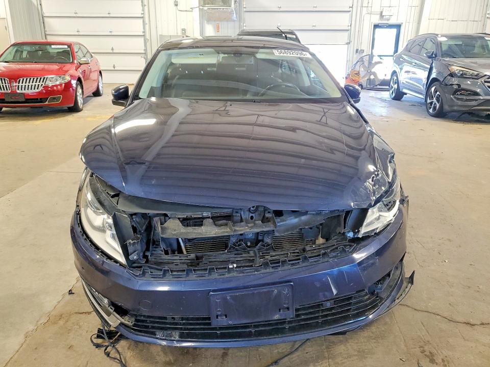 2013 Volkswagen Passat cc VIN WVWGU7AN2DE559287 COPART salvage auction — FRONT END, Mn - Cert Of Title-Prior Salvage, sold $825 on 2026-08-11 (photo 5)