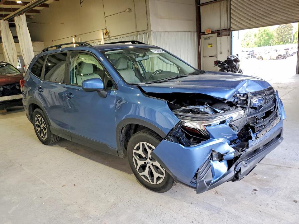 2023 Subaru Forester VIN JF2SKAEC0PH451731 COPART salvage auction — FRONT END, Va - Cert Of Title - Salvage, sold $4,700 on 2026-07-27 (photo 4)