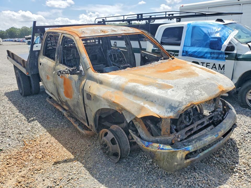 2017 Ram 3500 VIN 3C63RRGL7HG666469 COPART salvage auction — BURN, Nc - Salvage Certificate Of Title, sold $350 on 2026-08-12 (photo 4)