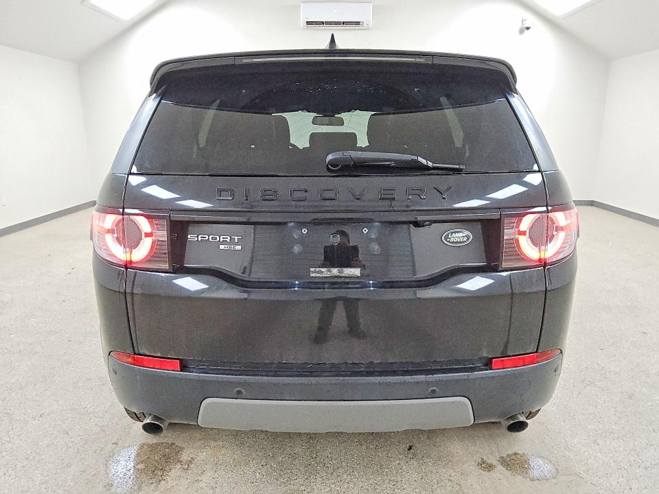 2019 Land rover Discovery sport VIN SALCR2FX3KH820072 COPART salvage auction — MINOR DENT/SCRATCHES, CO - CERTIFICATE OF TITLE, sold $7,400 on 2026-07-14 (photo 6)