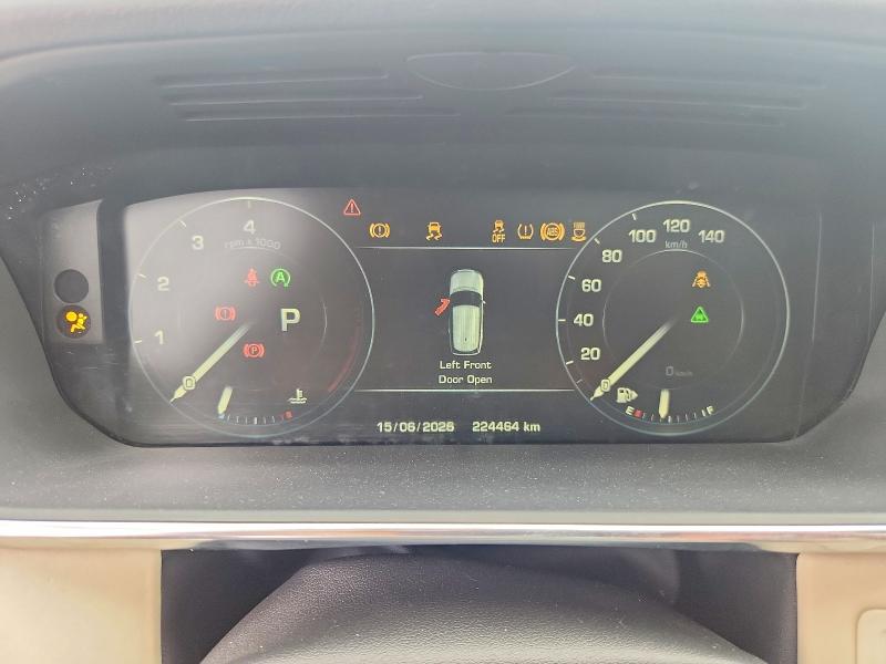 2015 Land rover RANGE ROVER VIN SALGS2VF8FA217888 COPART salvage auction — MINOR DENT/SCRATCHES, Qc - Gravement Accidente, sold $4,450 on 2026-07-07 (photo 9)