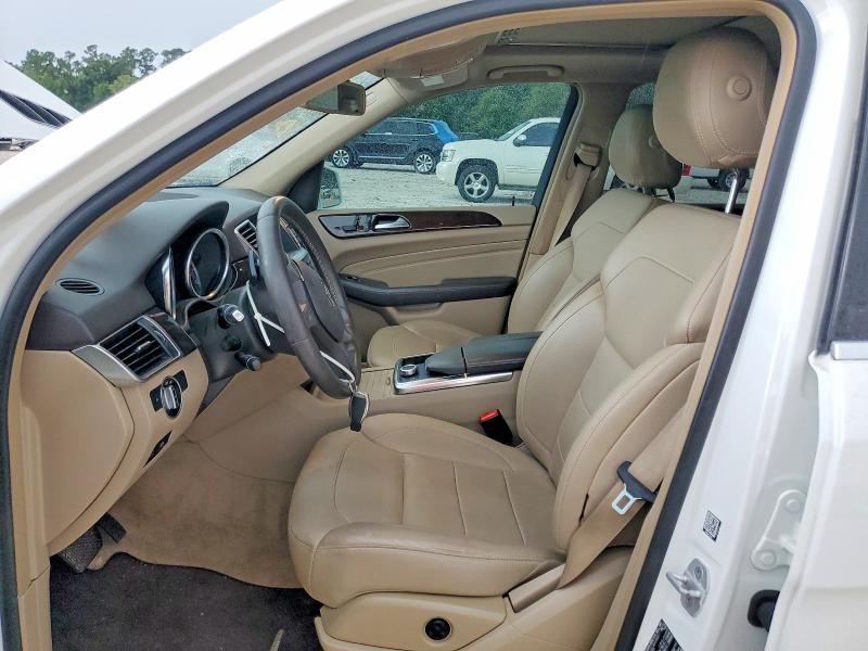 2015 Mercedes-benz VIN 4JGDA5HBXFA456927 COPART salvage auction — WATER/FLOOD, Tx - Salvage Title-Flood Damage, sold $3,300 on 2026-07-10 (photo 7)