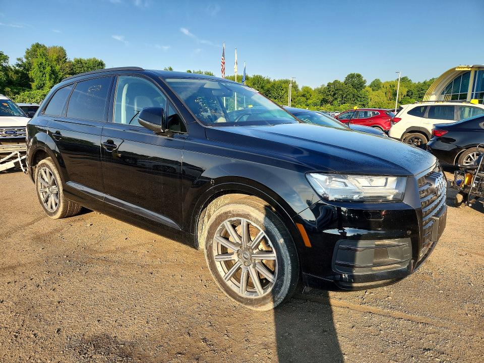 2018 Audi Q7 VIN WA1VAAF70JD018094 COPART salvage auction — MINOR DENT/SCRATCHES, Wv - Certificate Of Title, sold $6,900 on 2026-07-03 (photo 4)
