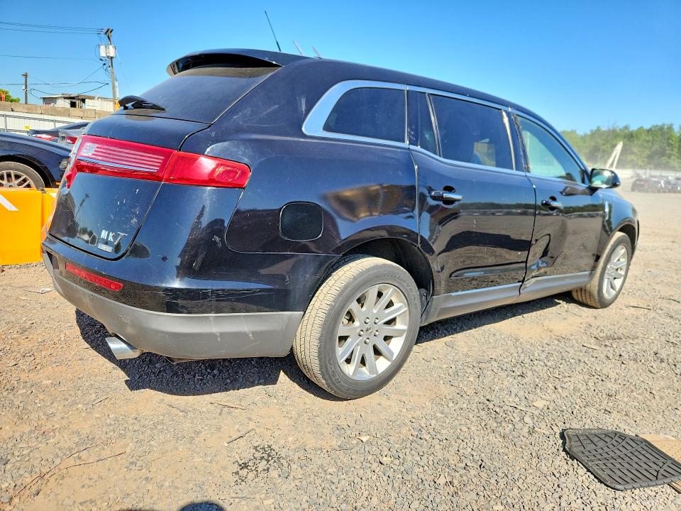 2019 Lincoln Mkt VIN 2LMHJ5NK4KBL02531 COPART salvage auction — FRONT END, NY - CERT OF TITLE-REBUILT SALVAGE (P), sold $775 on 2026-07-02 (photo 3)