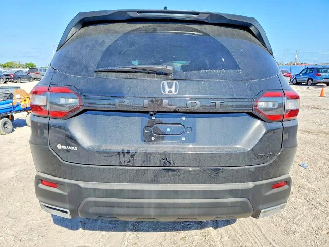 2025 Honda Pilot VIN 5FNYG2H31SB024403 COPART salvage auction — SIDE, FL - CERTIFICATE OF DESTRUCTION, sold $10,600 on 2026-07-27 (photo 6)