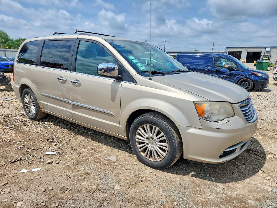 2013 Chrysler Voyager VIN 2C4RC1GG4DR641624 COPART salvage auction — SIDE, Il - Certificate Of Title, sold $625 on 2026-07-29 (photo 4)