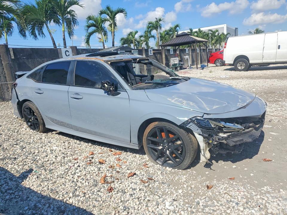 2024 Honda Civic VIN 2HGFE1E50RH476667 COPART salvage auction — VANDALISM, PA - CERTIFICATE OF SALVAGE, sold $3,200 on 2026-07-02 (photo 4)