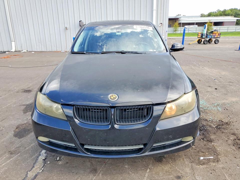2008 BMW 3 series VIN WBAVA33548PG40436 COPART salvage auction — SIDE, Fl - Cert Of Title Slvg Rebuildable, sold $400 on 2026-07-13 (photo 5)