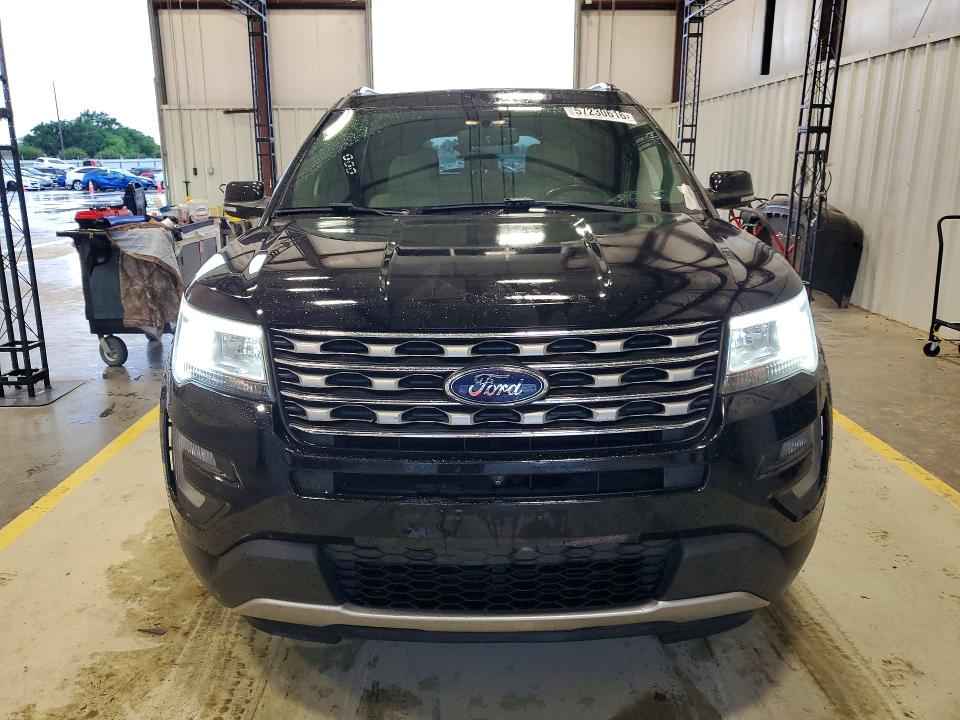 2017 Ford Explorer VIN 1FM5K7FH6HGC82925 COPART salvage auction — SIDE, TX - SALVAGE VEHICLE TITLE (P), sold $4,200 on 2026-07-09 (photo 5)