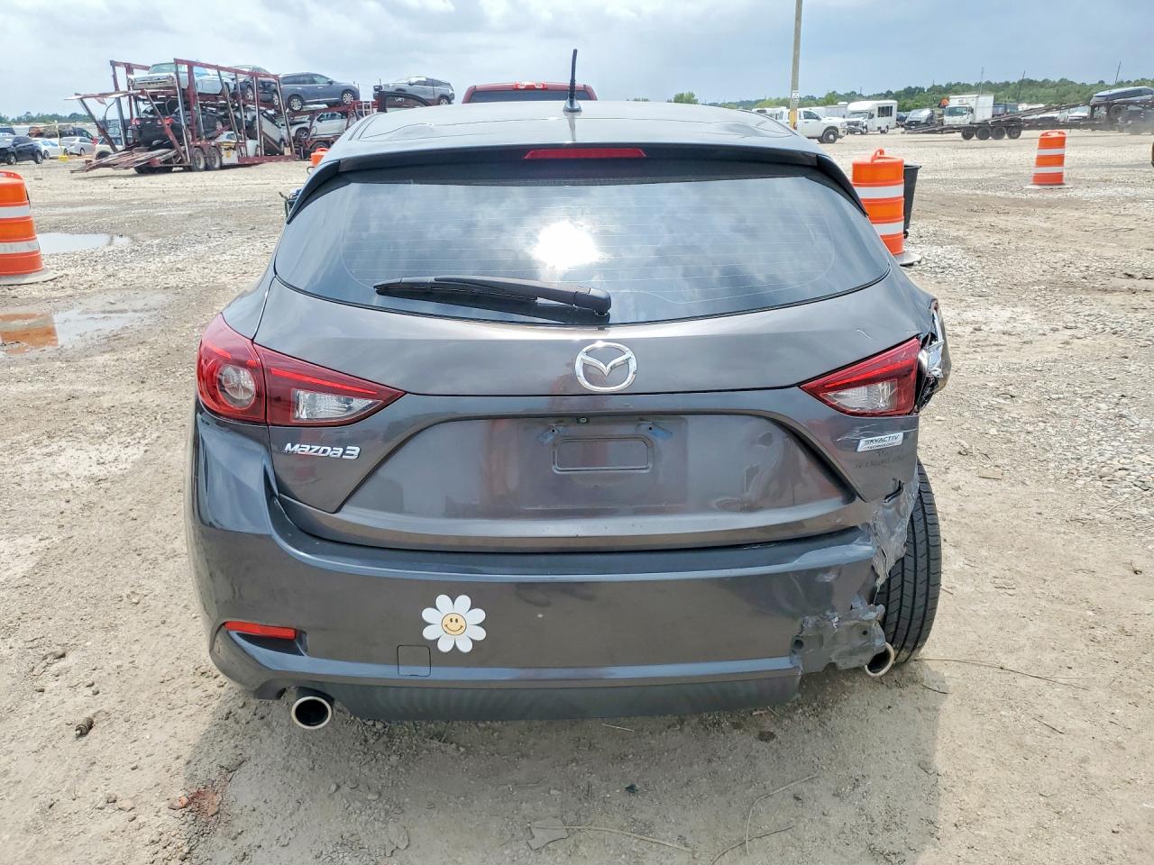 2018 Mazda 3 VIN 3MZBN1K78JM185579 COPART salvage auction — Rear End, TX - SALVAGE VEHICLE TITLE, sold $3,600 on 2026-07-09 (photo 6)
