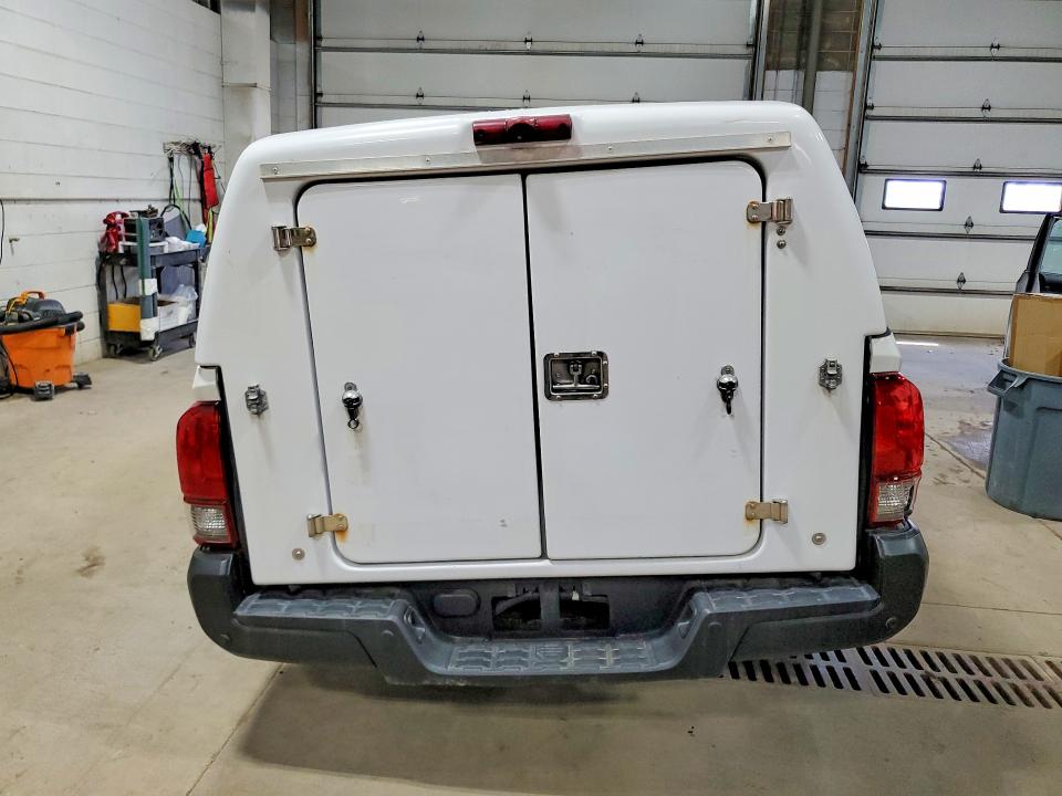 2020 Toyota Tacoma VIN 5TFRX5GNXLX178270 COPART salvage auction — SIDE, WI - CERTIFICATE OF TITLE, sold $5,600 on 2026-07-28 (photo 6)