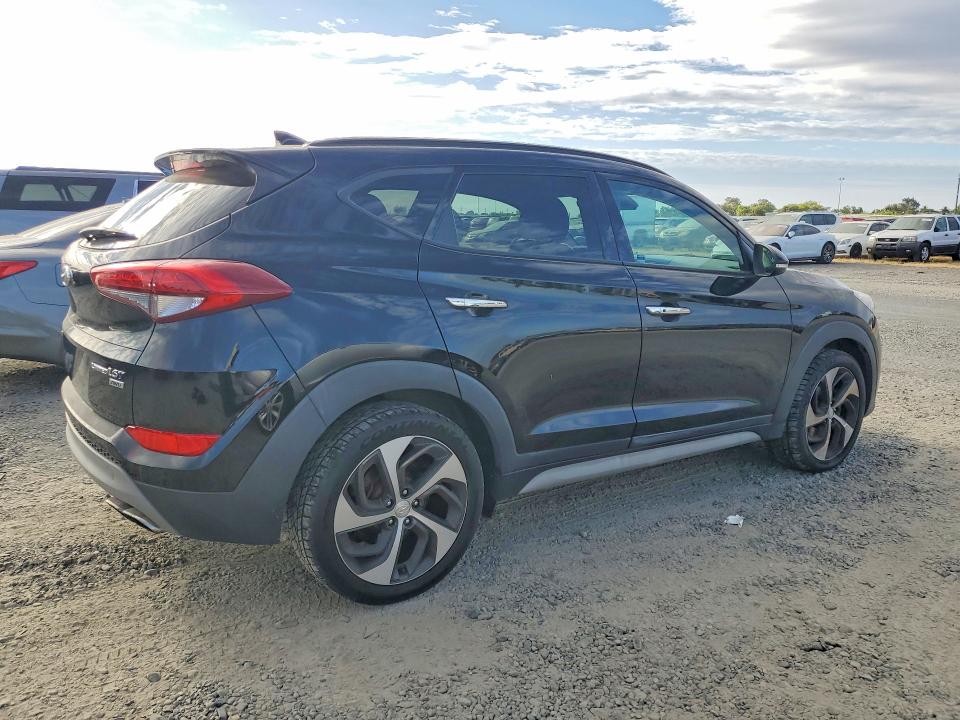 2017 Hyundai Tucson VIN KM8J3CA20HU598586 COPART salvage auction — MECHANICAL, Fl - Dis/Dlr/Exp Only Clean Title, sold $3,100 on 2026-07-28 (photo 3)