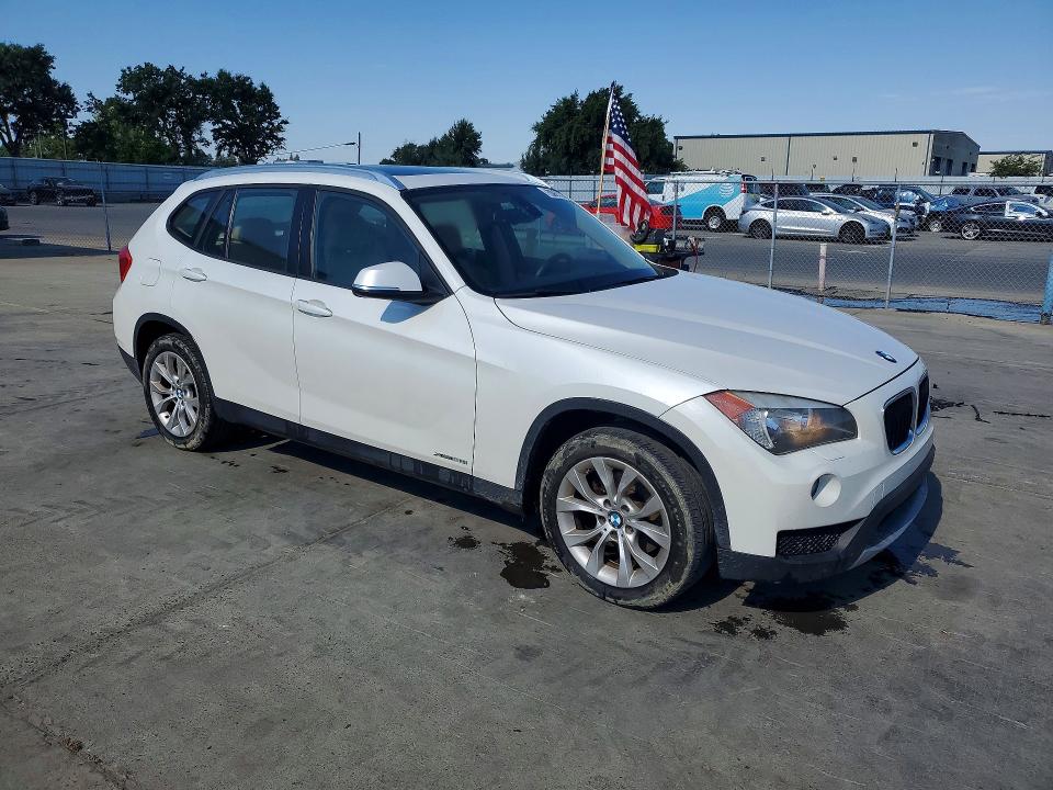 2013 BMW X1 VIN WBAVL1C58DVR82960 COPART salvage auction — FRONT END, Ca - Certificate Of Title, sold $3,000 on 2026-07-09 (photo 4)