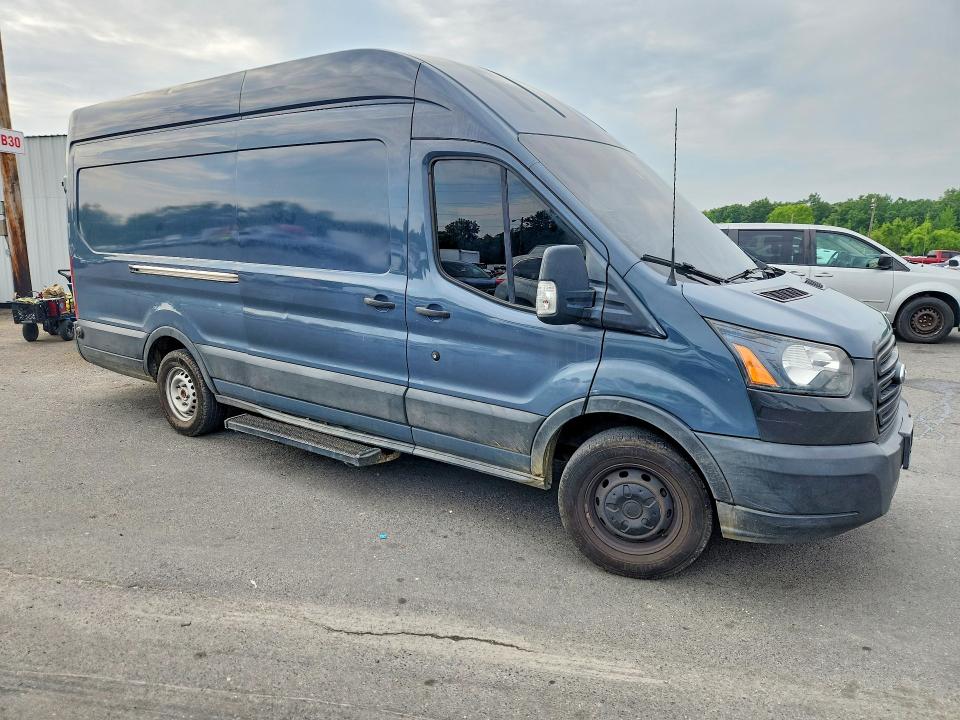 2019 Ford Transit VIN 1FTYR3XM5KKB33492 COPART salvage auction — MINOR DENT/SCRATCHES, WV - CERTIFICATE OF TITLE, sold $5,300 on 2026-07-07 (photo 4)