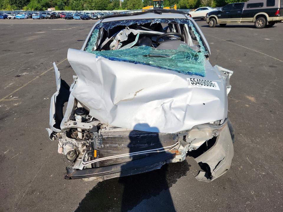 2002 Ford Escape VIN 1FMYU02122KC84635 COPART salvage auction — FRONT END, Or - Lien Papers Salvage, sold $100 on 2026-07-08 (photo 5)