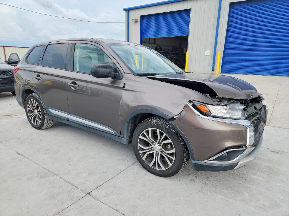 2018 Mitsubishi VIN JA4AD2A30JZ002674 COPART salvage auction — FRONT END, Tx - Salvage Vehicle Title, sold $1,500 on 2026-07-28 (photo 4)