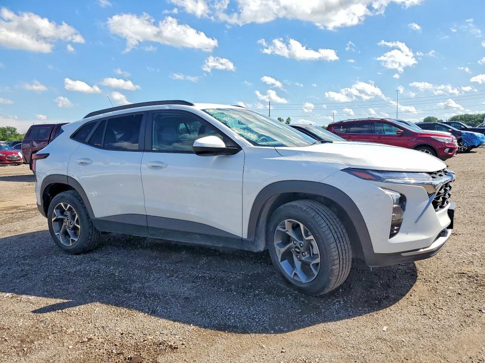 2025 Chevrolet VIN KL77LHEP9SC172195 COPART salvage auction — HAIL, Ia - Cert Of Title-Salvage Title, sold $80 on 2026-07-31 (photo 4)