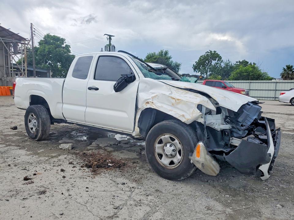 2020 Toyota Tacoma VIN 5TFSX5EN7LX072198 COPART salvage auction — FRONT END, Tx - Salvage Vehicle Title, sold $1,950 on 2026-07-28 (photo 4)