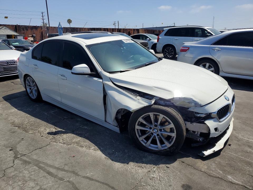 2018 BMW 3er VIN WBA8A9C51JK623383 COPART salvage auction — FRONT END, Ca - Salvage Certificate, sold $1,750 on 2026-08-05 (photo 4)