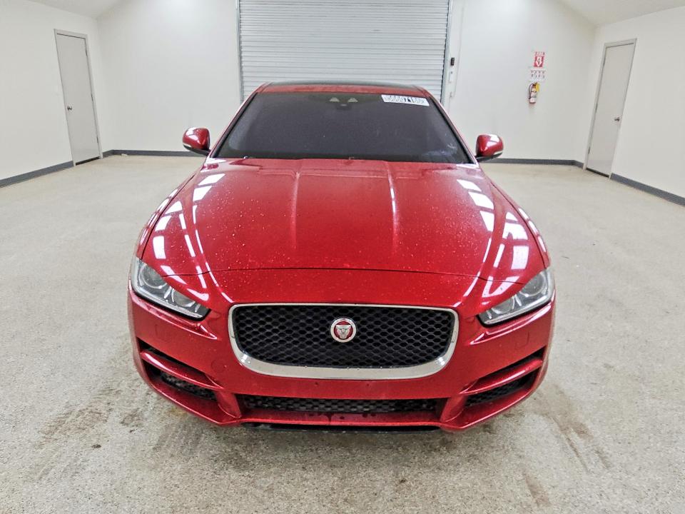 2017 Jaguar Xe VIN SAJAJ4BVXHA969202 COPART salvage auction — MINOR DENT/SCRATCHES, Co - Certificate Of Title, sold $1,450 on 2026-07-07 (photo 5)