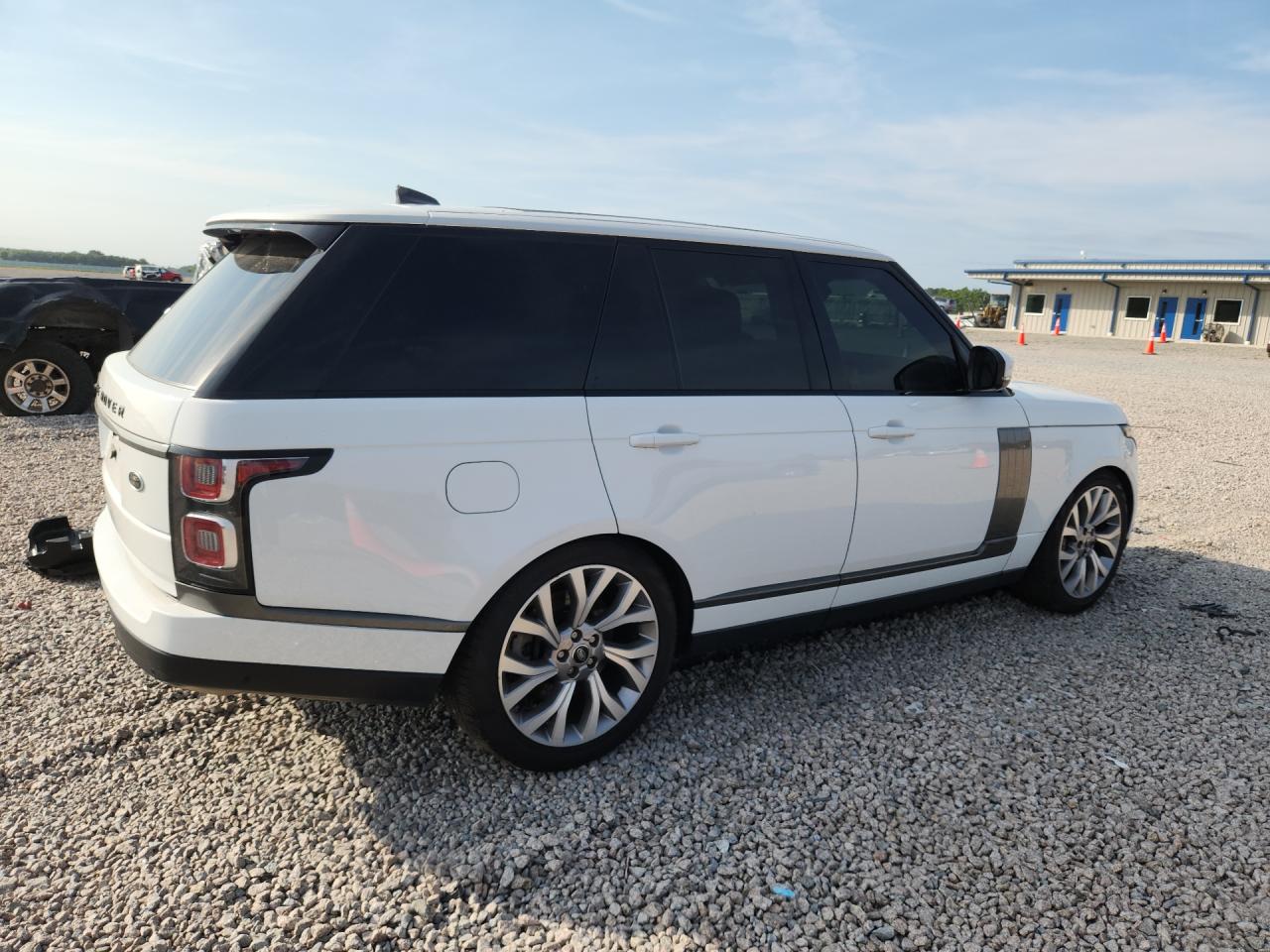2020 Land Rover Range Rover VIN SALGS2RU2LA405830 COPART salvage auction — Minor Dent/Scratches, NC - CERTIFICATE OF TITLE (P), sold $16,700 on 2026-06-30 (photo 3)