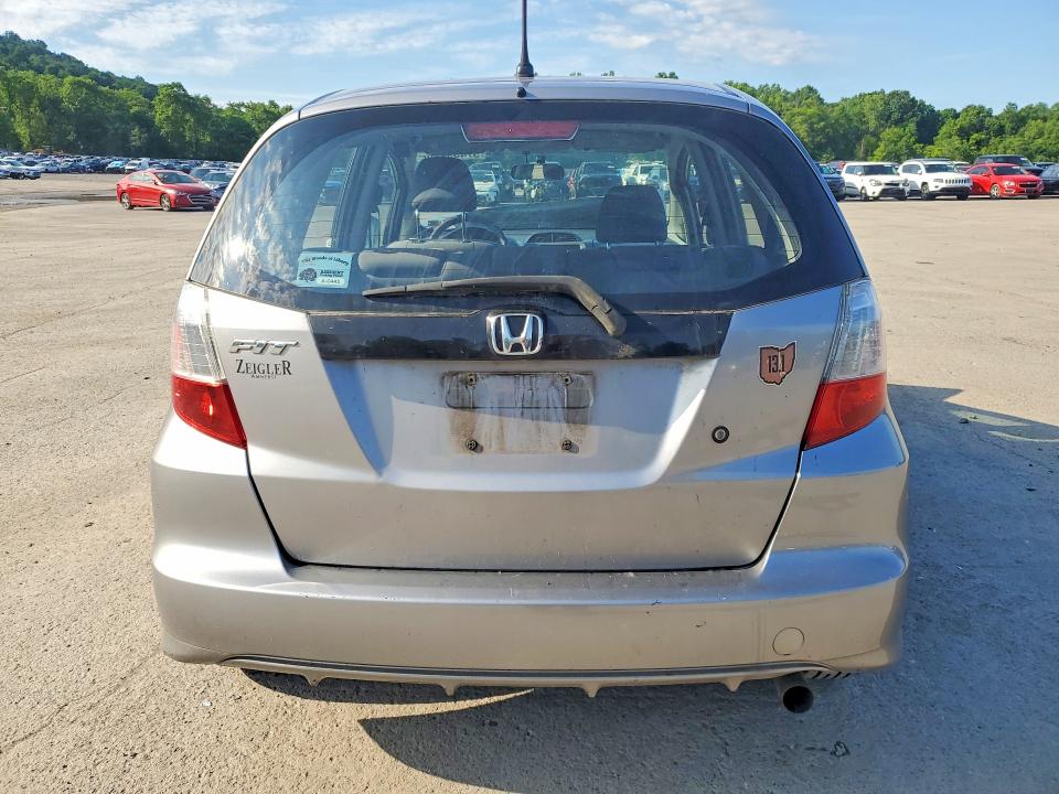 2009 Honda Fit VIN JHMGE88299S043949 COPART salvage auction — FRONT END, PA - CERTIFICATE OF SALVAGE, sold $325 on 2026-07-02 (photo 6)