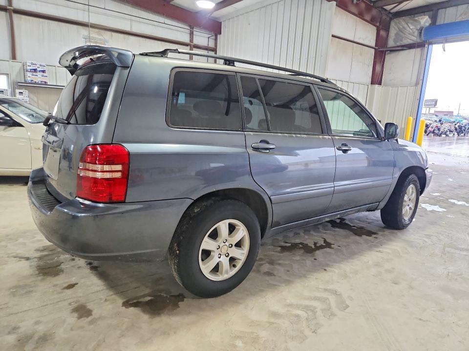 2003 Toyota Highlander VIN JTEGF21A330078143 COPART salvage auction — FRONT END, Tx - Salvage Vehicle Title, sold $700 on 2026-07-28 (photo 3)