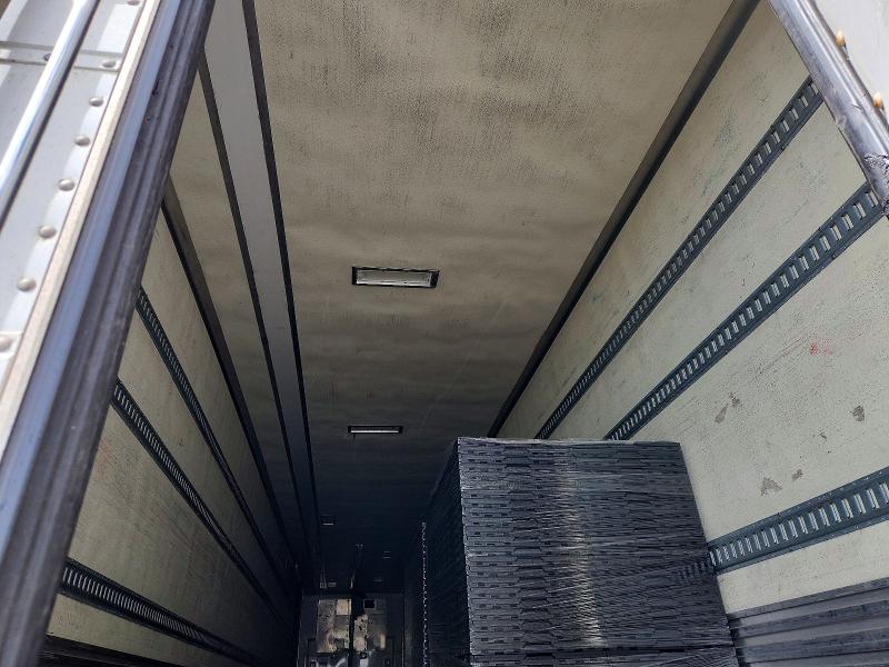 2015 Utility trailer VIN 1UYVS253XFM408605 COPART salvage auction — MINOR DENT/SCRATCHES, IL - CERTIFICATE OF TITLE (P), sold $1,250 on 2026-07-07 (photo 5)