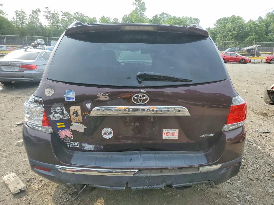 2012 Toyota VIN 5TDDK3EH2CS116846 COPART salvage auction — SIDE, Md - Cert Of Salvage > 75% Damage, sold $2,600 on 2026-07-24 (photo 6)