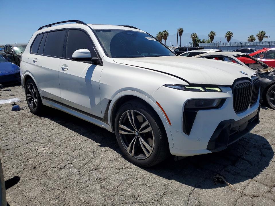 2023 BMW X7 VIN 5UX23EM05P9P84249 COPART salvage auction — MINOR DENT/SCRATCHES, CA - CERTIFICATE OF TITLE (P), sold $41,250 on 2026-07-27 (photo 4)