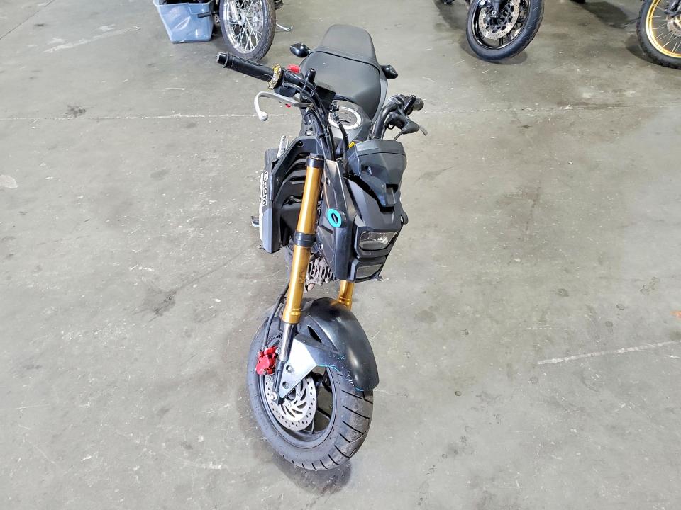 2019 Honda Grom VIN MLHJC7517K5103716 COPART salvage auction — VANDALISM, Or - Salvage Title Certificate, sold $875 on 2026-07-16 (photo 2)