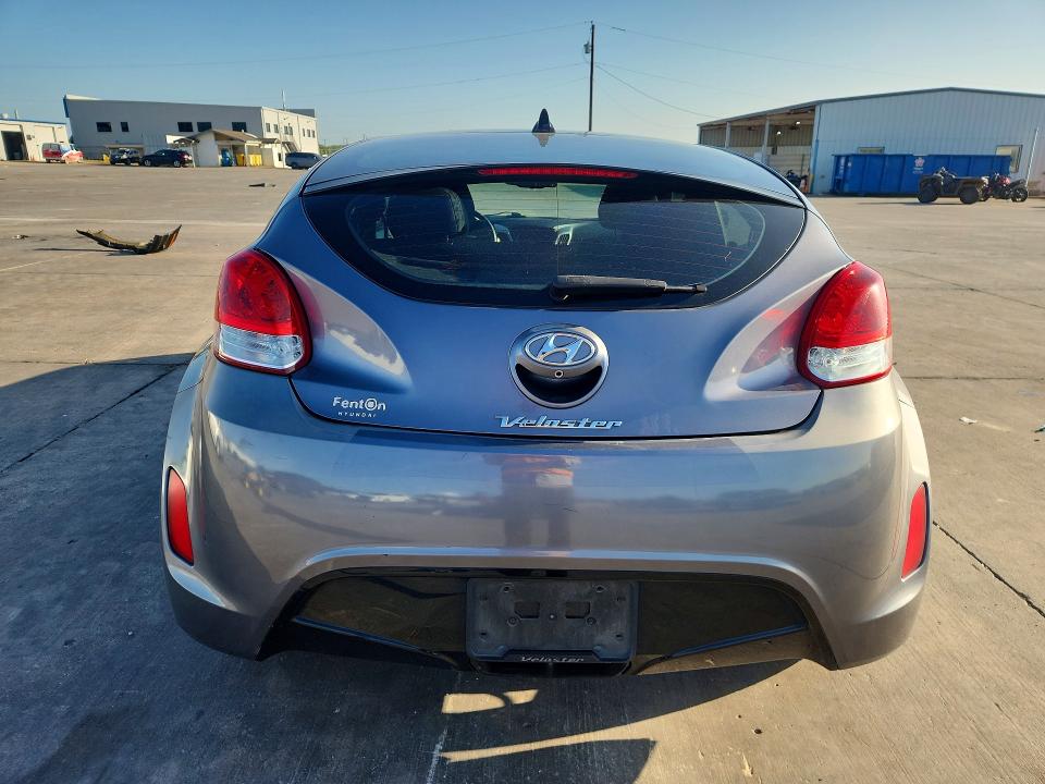 2017 Hyundai Veloster VIN KMHTC6AD1HU314443 COPART salvage auction — SIDE, Tx - Salvage Vehicle Title, sold $1,400 on 2026-07-23 (photo 6)