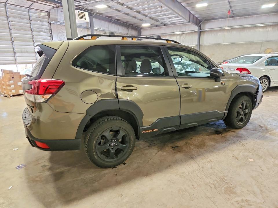 2024 Subaru Forester VIN JF2SKAJC8RH467927 COPART salvage auction — FRONT END, Pa - Certificate Of Salvage, sold $9,700 on 2026-07-15 (photo 3)