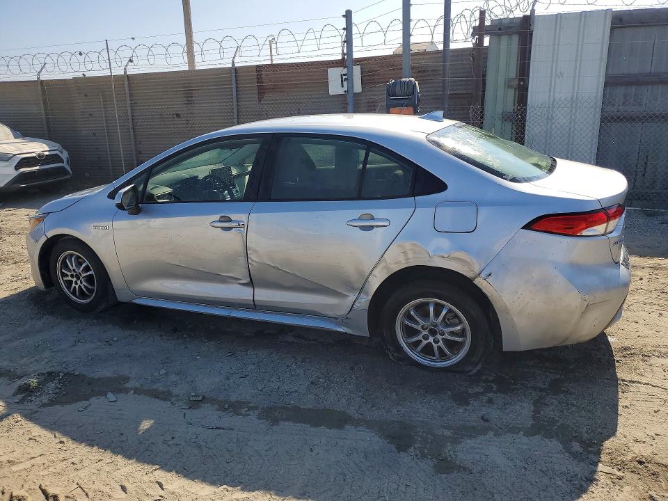 2020 Toyota Corolla VIN JTDEBRBE4LJ027603 COPART salvage auction — SIDE, Salvage Title, sold $4,000 on 2026-07-26 (photo 2)