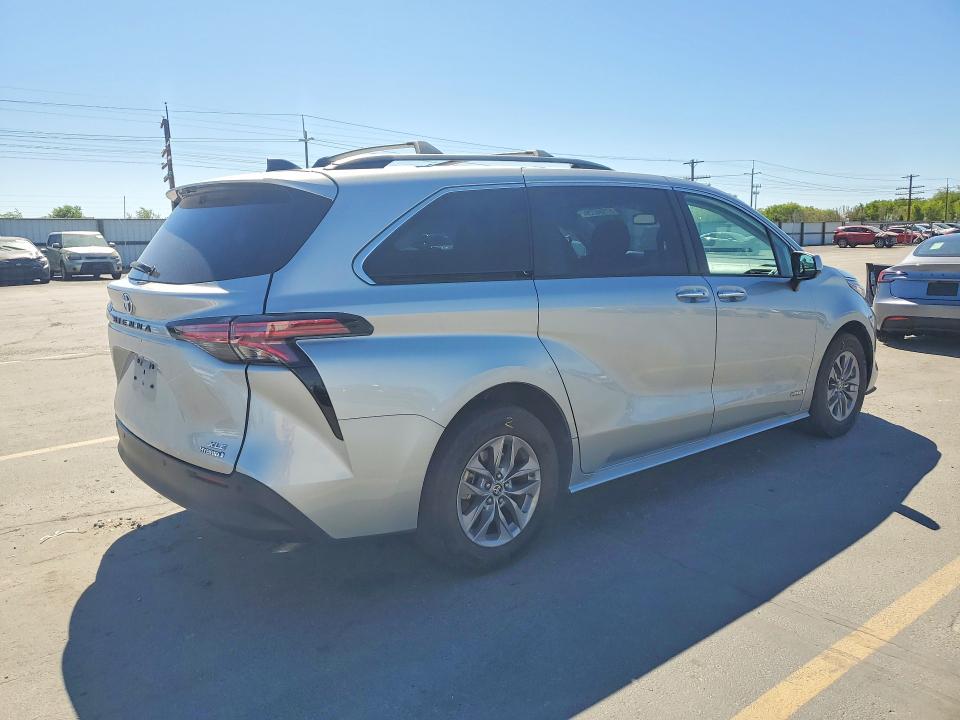 2021 Toyota VIN 5TDYRKEC0MS057647 COPART salvage auction — REAR END, Id - Salvage Certificate Of Title, sold $13,500 on 2026-08-01 (photo 3)