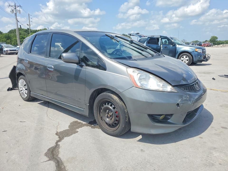 2011 Honda Fit VIN JHMGE8H51BS003493 COPART salvage auction — REAR END, TN - SALVAGE CERTIFICATE, sold $550 on 2026-07-13 (photo 4)