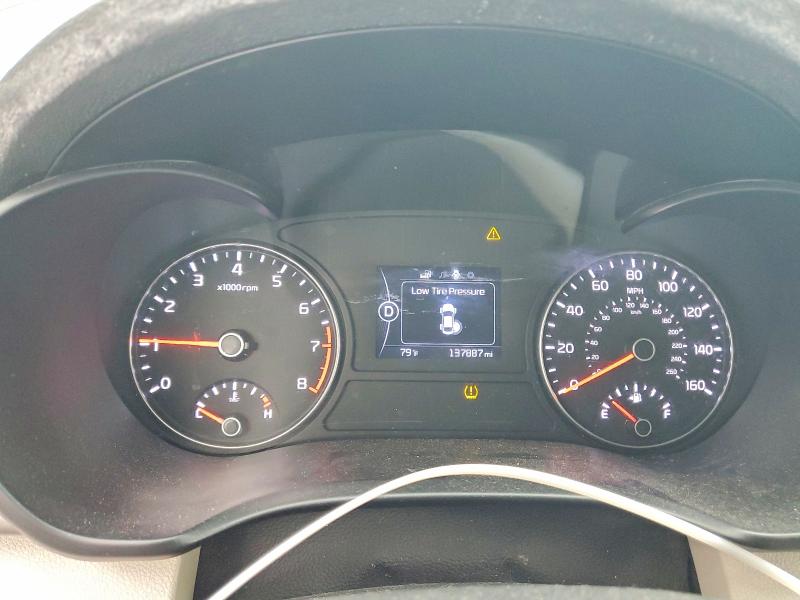 2018 Kia Optima VIN 5XXGT4L3XJG259310 COPART salvage auction — NORMAL WEAR, NC - CERT OF TITLE W/SALVAGE HISTOR, sold $925 on 2026-07-21 (photo 9)