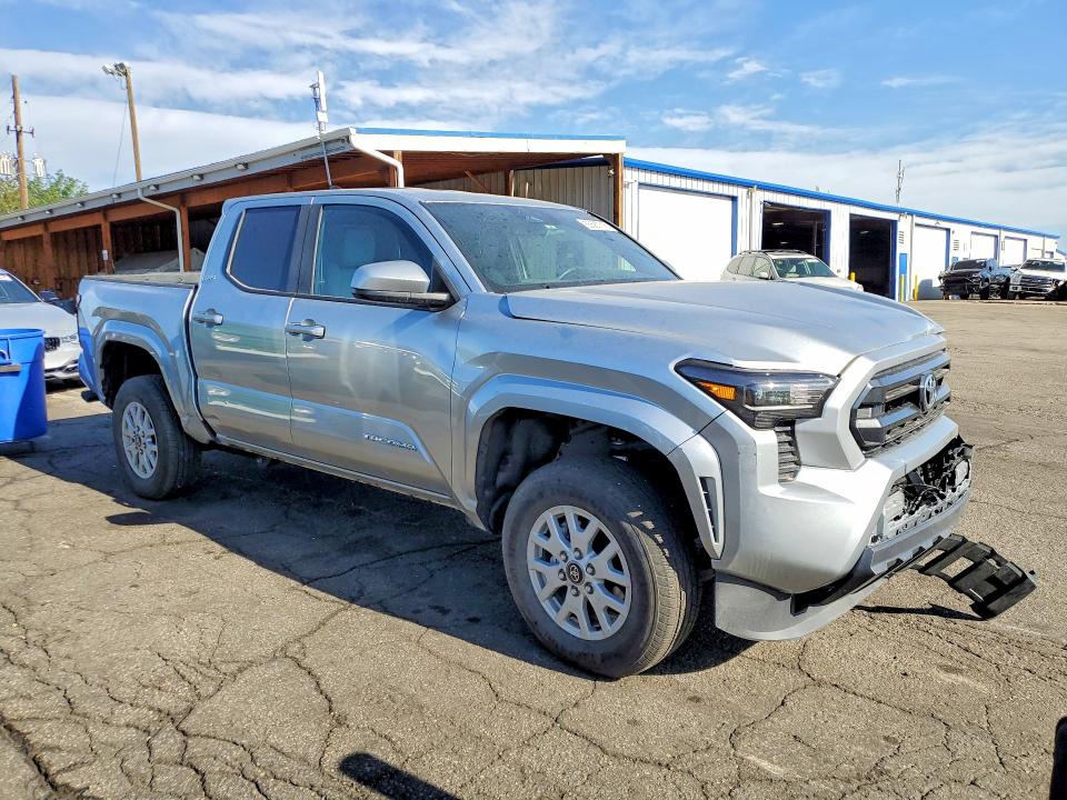 2025 Toyota Tacoma VIN 3TYLB5JN8ST067528 COPART salvage auction — FRONT END, Co - Public - Salvage Title, sold $19,300 on 2026-07-23 (photo 4)