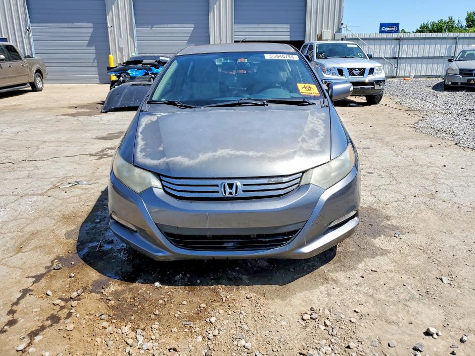 2010 Honda Insight VIN JHMZE2H7XAS017351 COPART salvage auction — NORMAL WEAR, Tn - Salvage Certificate, sold $300 on 2026-07-09 (photo 5)