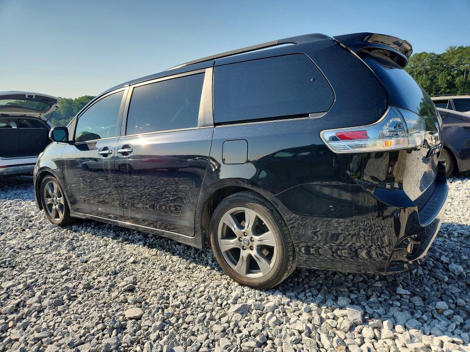 2018 Toyota Sienna VIN 5TDXZ3DC0JS955065 COPART salvage auction — MINOR DENT/SCRATCHES, Ga - Certificate Of Title (P), sold $10,400 on 2026-07-27 (photo 2)