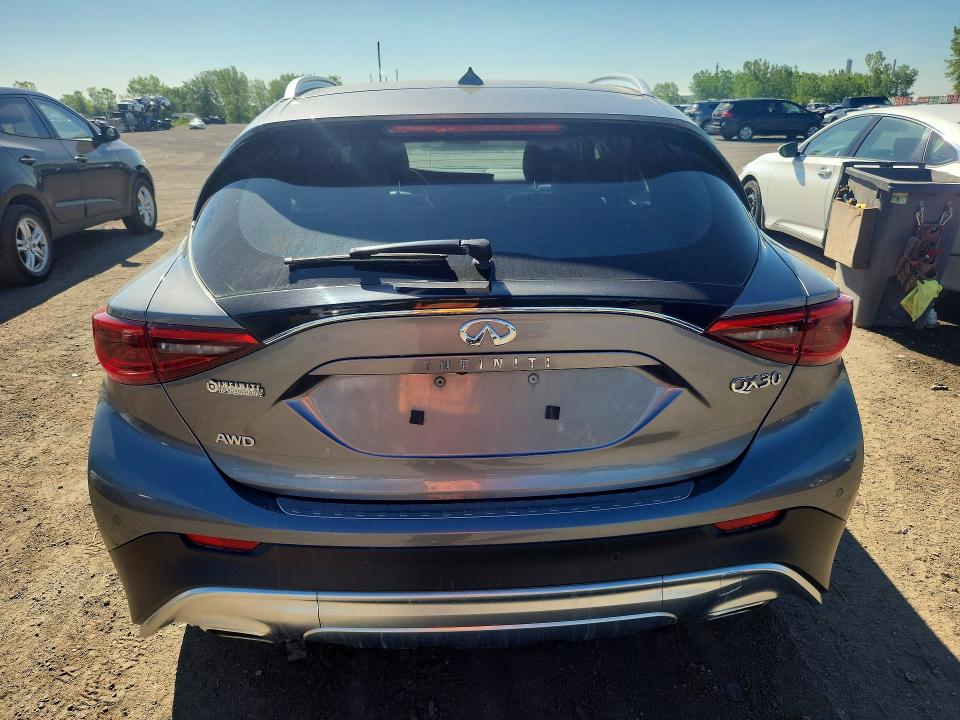 2018 Infiniti Qx30 VIN SJKCH5CR4JA040877 COPART salvage auction — FRONT END, Qc - Gravement Accidente, sold $6,500 on 2026-07-07 (photo 6)