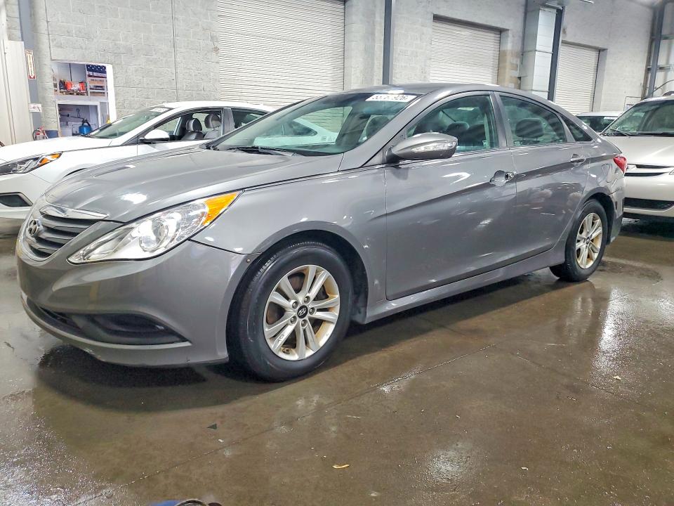 2014 Hyundai Sonata VIN 5NPEB4ACXEH925525 COPART salvage auction — VANDALISM, Mn - Cert Of Title-Prior Salvage, sold $275 on 2026-07-28 (photo 1)