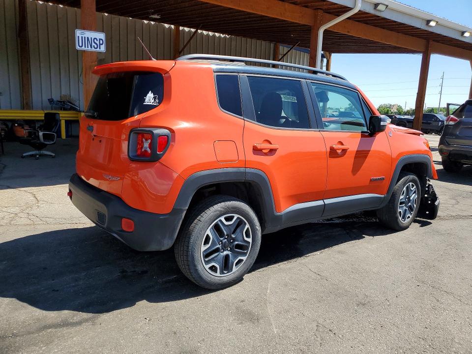 2017 Jeep Renegade VIN ZACCJBCB8HPE52464 COPART salvage auction — FRONT END, Co - Dis/Dlr/Exp Only Clean Title, sold $2,100 on 2026-07-15 (photo 3)