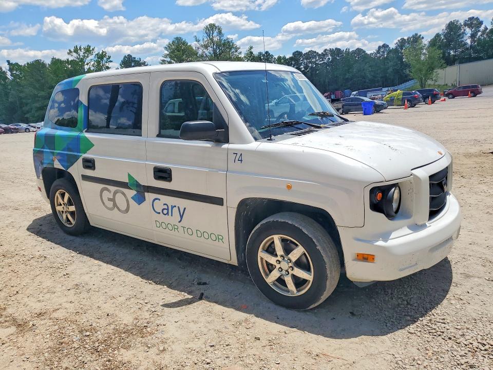 2014 Am general Mv-1 VIN 57WMD2A69EM101876 COPART salvage auction — MINOR DENT/SCRATCHES, NC - CERTIFICATE OF TITLE, sold $1,000 on 2026-07-06 (photo 4)
