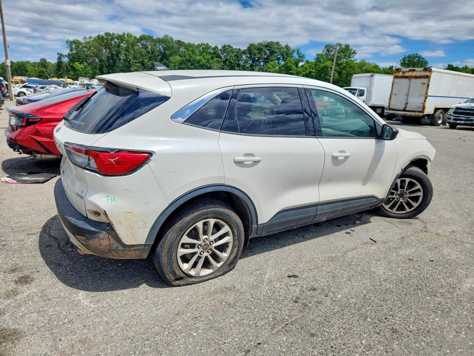 2022 Ford Escape VIN 1FMCU9G61NUA60655 COPART salvage auction — FRONT END, Va - Cert Of Title - Salvage, sold $1,300 on 2026-07-09 (photo 3)
