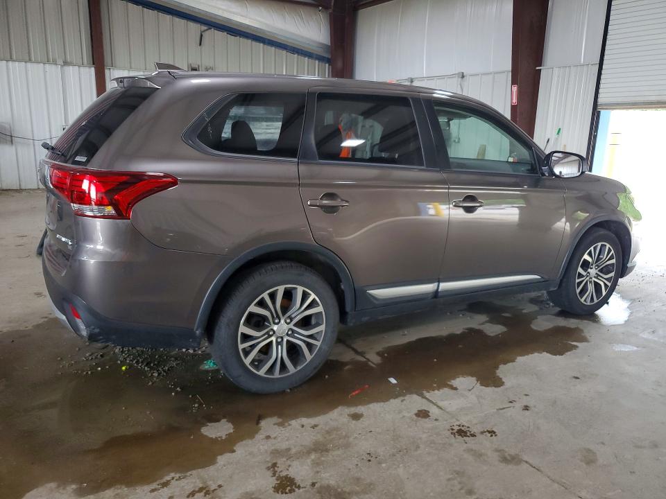 2017 Mitsubishi Outlander VIN JA4AZ3A36HZ051959 COPART salvage auction — NORMAL WEAR, Pa - Cert Of Title (P), sold $4,100 on 2026-07-29 (photo 3)
