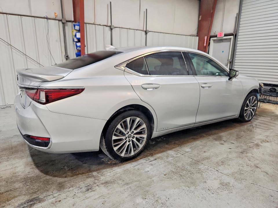 2019 Lexus Es 300h VIN 58AB21B13KU002534 COPART salvage auction — FRONT END, La - Certificate Of Title, sold $13,600 on 2026-07-16 (photo 3)