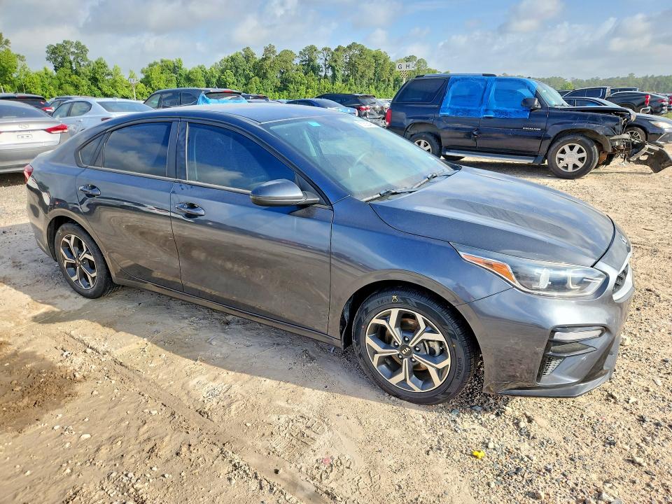 2021 Kia Forte VIN 3KPF24AD6ME274314 COPART salvage auction — WATER/FLOOD, Tx - Salvage Title-Flood Damage, sold $2,650 on 2026-07-02 (photo 4)