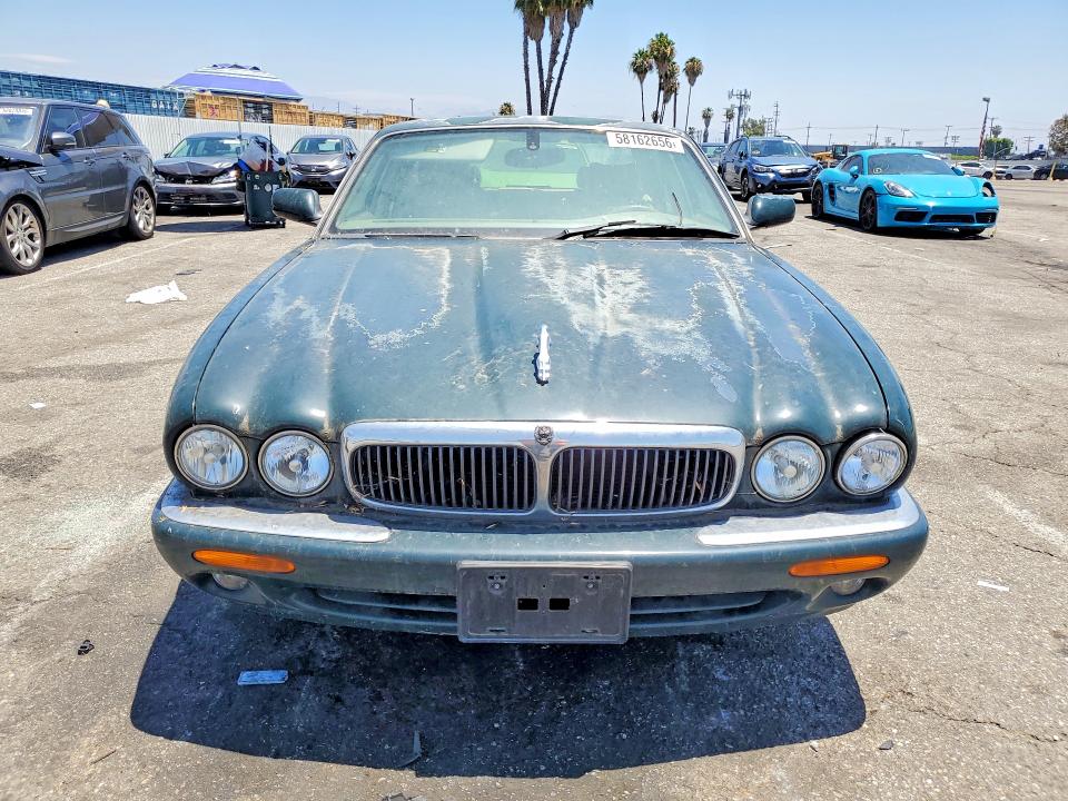 2003 Jaguar Xj series VIN SAJDA14C53LF55302 COPART salvage auction — MINOR DENT/SCRATCHES, CA - DIS/DLR/EXP APP FOR DUP CLEAN, sold $300 on 2026-09-18 (photo 5)