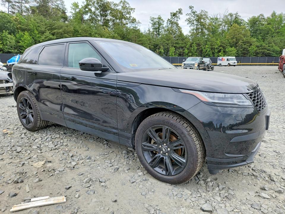 2020 Land rover VIN SALYB2EX9LA280670 COPART salvage auction — SIDE, Salvage Title, sold $13,100 on 2026-07-17 (photo 4)
